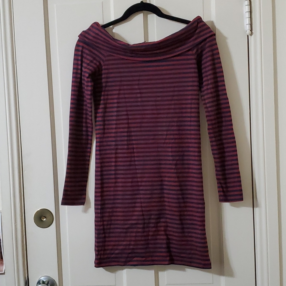 - Short Burgundy/Navy Dress